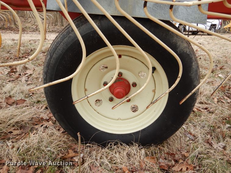 image for item GB9778 2008 H&S hay rake