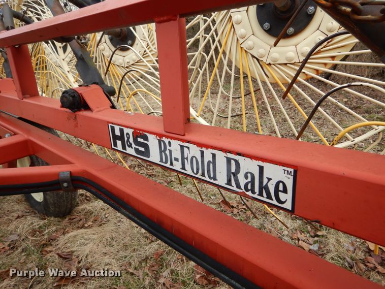image for item GB9778 2008 H&S hay rake