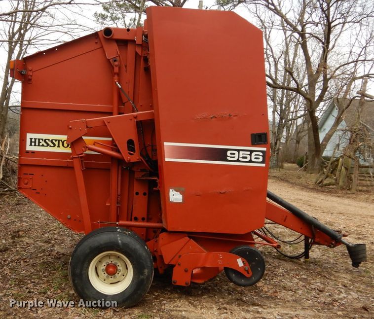 image for item GB9780 2005 Hesston 956 round baler