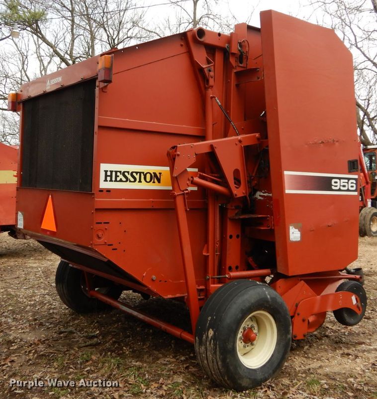 image for item GB9780 2005 Hesston 956 round baler