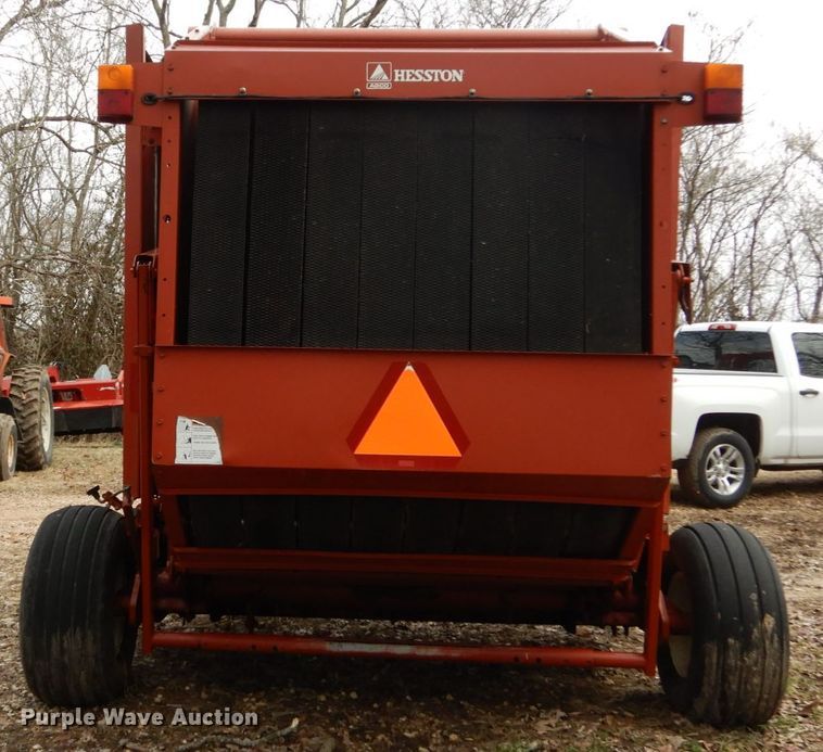 image for item GB9780 2005 Hesston 956 round baler