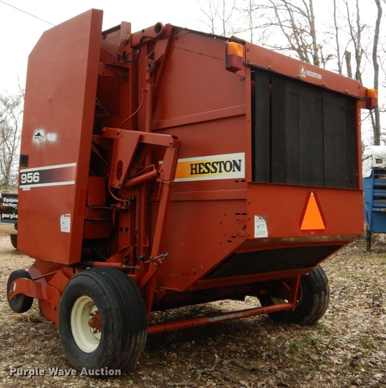 image for item GB9780 2005 Hesston 956 round baler