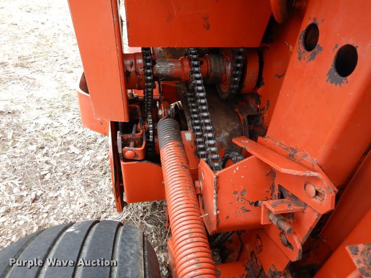 image for item GB9780 2005 Hesston 956 round baler