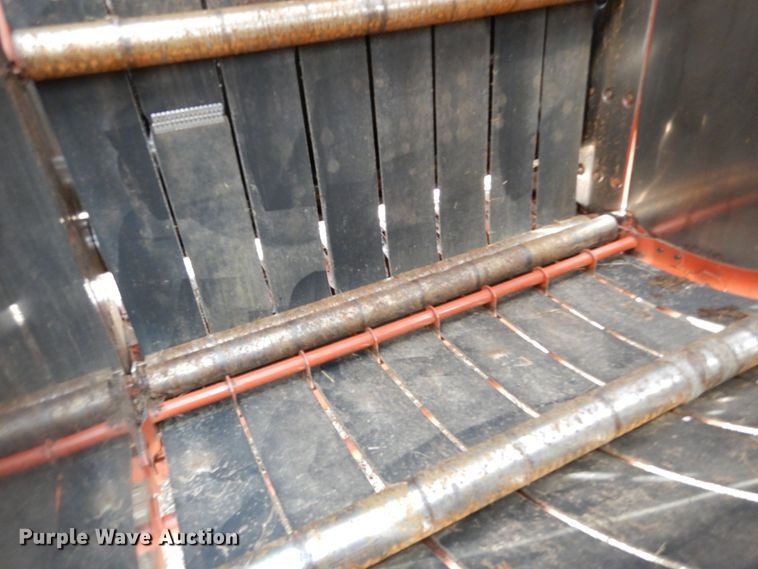 image for item GB9780 2005 Hesston 956 round baler