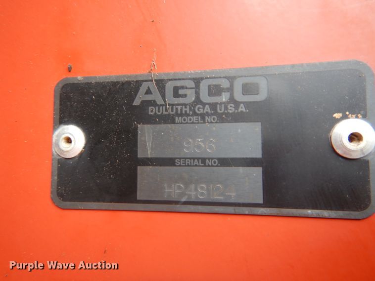 image for item GB9780 2005 Hesston 956 round baler