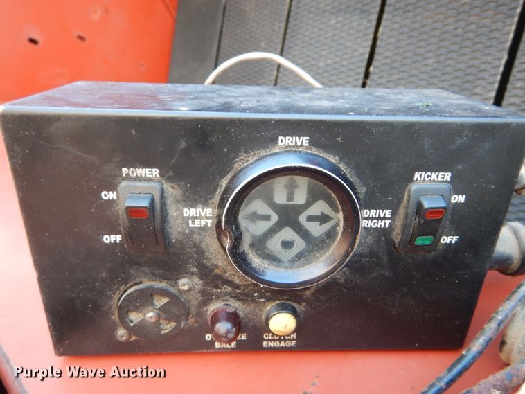 image for item GB9780 2005 Hesston 956 round baler