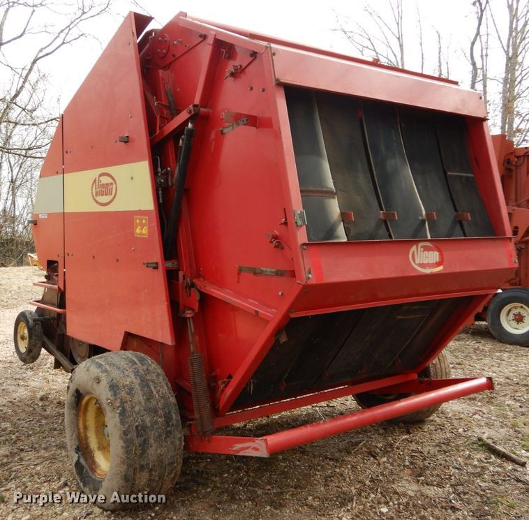 image for item GB9781 Vicon RP1511 round baler