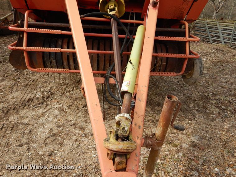 image for item GB9781 Vicon RP1511 round baler