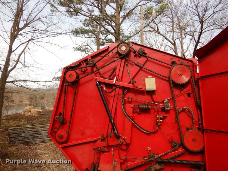 image for item GB9781 Vicon RP1511 round baler