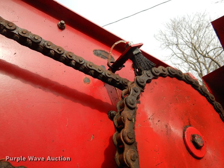 image for item GB9781 Vicon RP1511 round baler