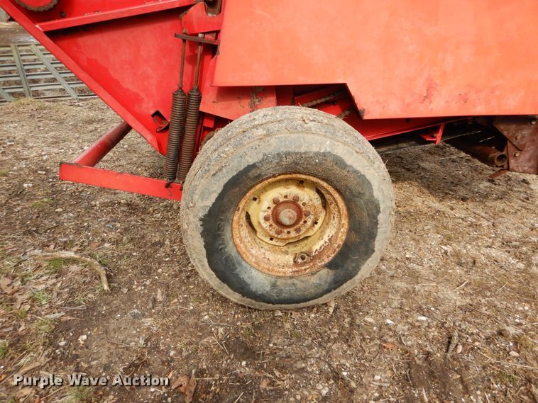 image for item GB9781 Vicon RP1511 round baler