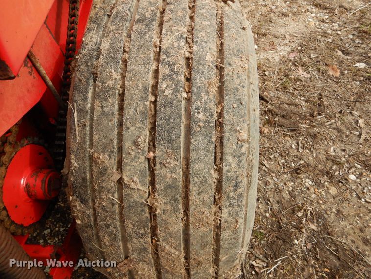 image for item GB9781 Vicon RP1511 round baler