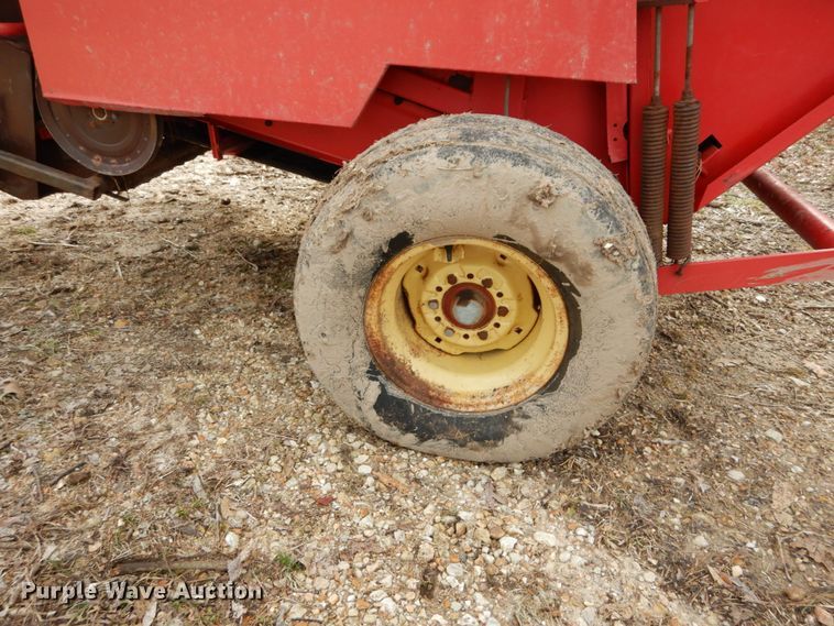 image for item GB9781 Vicon RP1511 round baler
