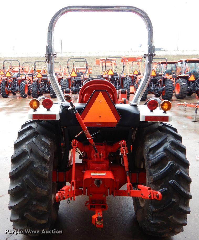 image for item GE9126 2009 New Holland Boomer 8N MFWD tractor