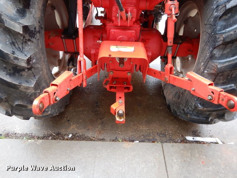 image for item GE9126 2009 New Holland Boomer 8N MFWD tractor