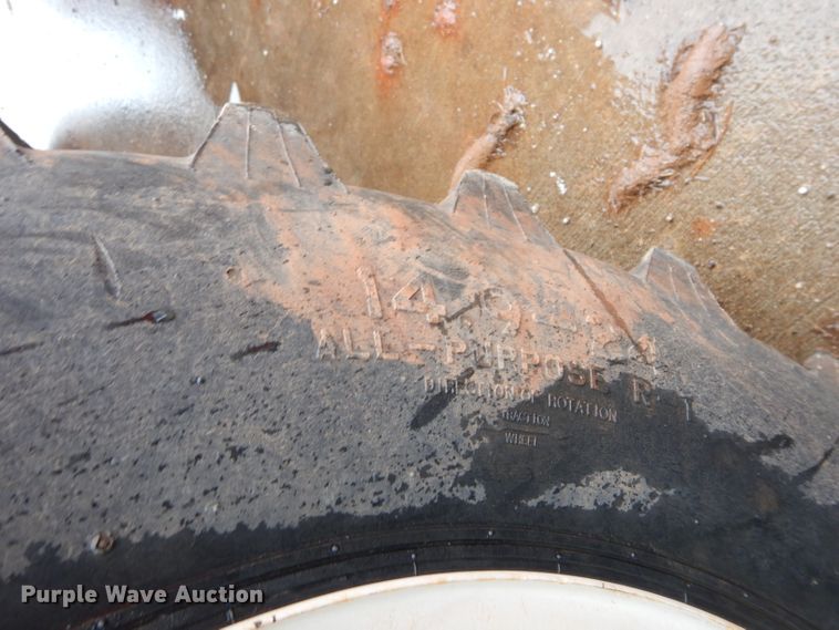 image for item GE9126 2009 New Holland Boomer 8N MFWD tractor