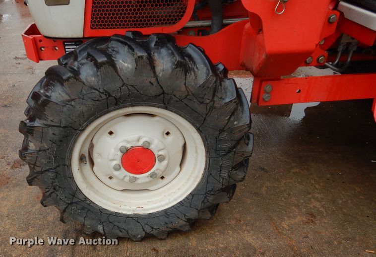 image for item GE9126 2009 New Holland Boomer 8N MFWD tractor