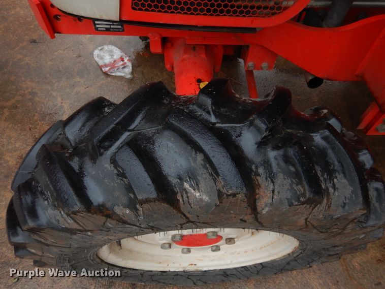 image for item GE9126 2009 New Holland Boomer 8N MFWD tractor