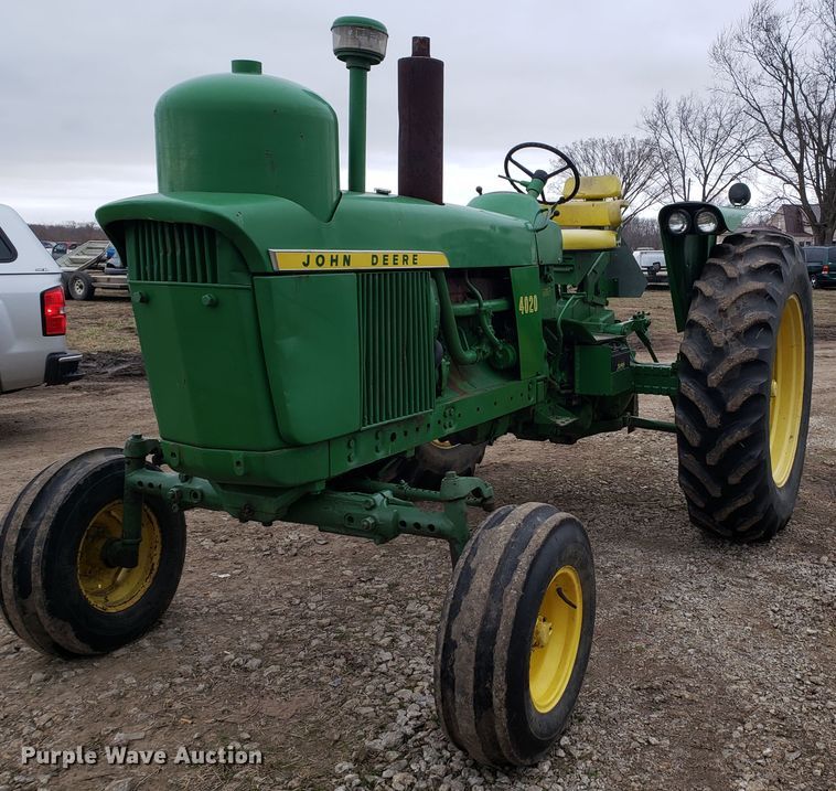 image for item GG9583 John Deere 4020 tractor