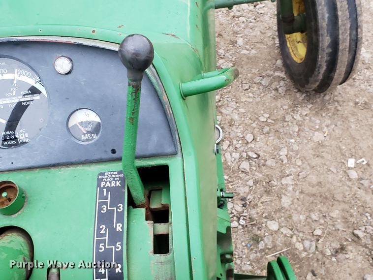 image for item GG9583 John Deere 4020 tractor