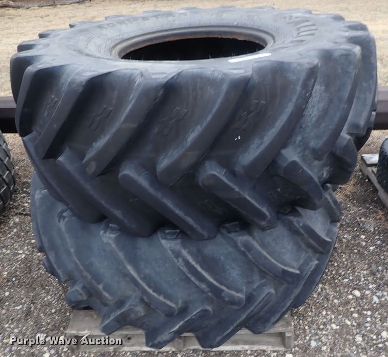 image for item GN9487 (2) Alliance 620/75R26 tires