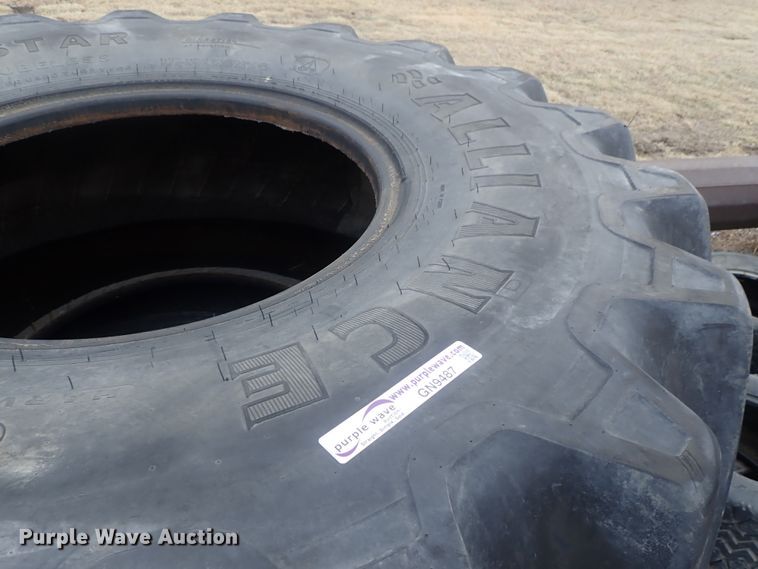 image for item GN9487 (2) Alliance 620/75R26 tires