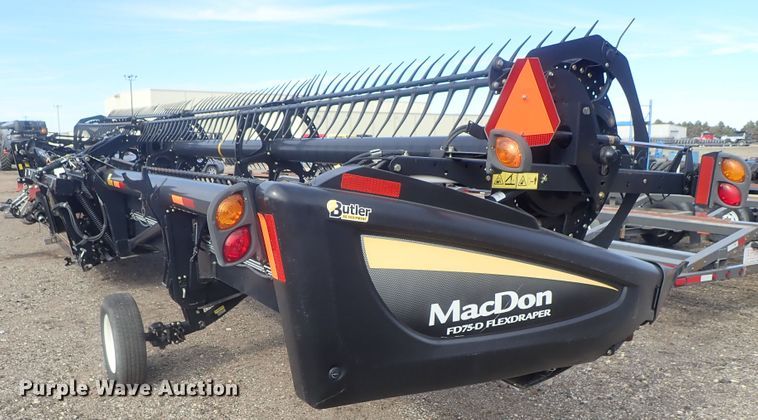 image for item GN9517 2014 MacDon FD75-D flex draper head