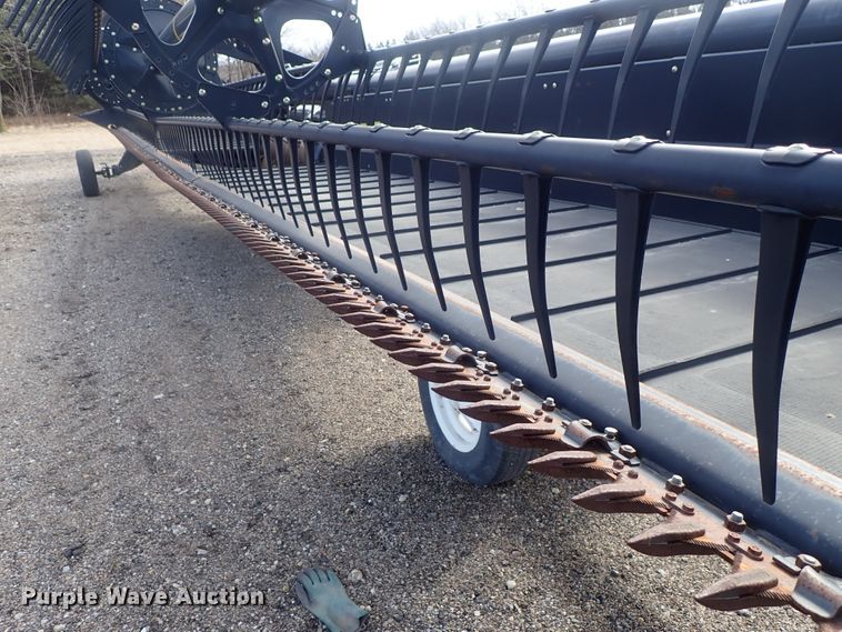 image for item GN9517 2014 MacDon FD75-D flex draper head