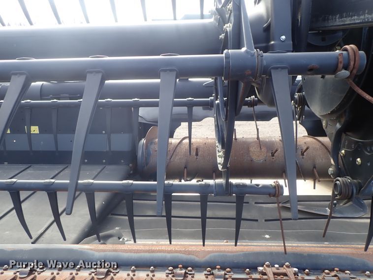 image for item GN9517 2014 MacDon FD75-D flex draper head