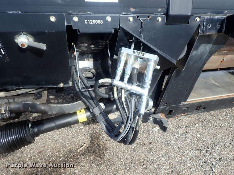 image for item GN9517 2014 MacDon FD75-D flex draper head