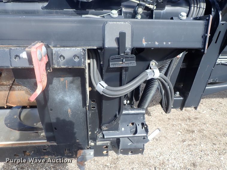 image for item GN9517 2014 MacDon FD75-D flex draper head