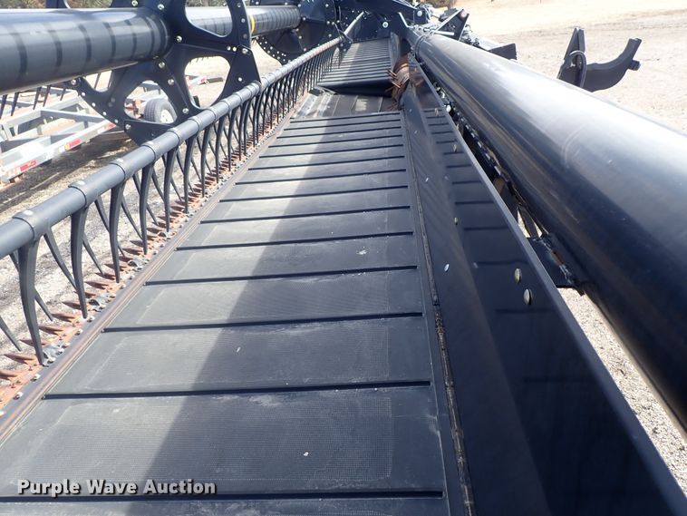 image for item GN9517 2014 MacDon FD75-D flex draper head