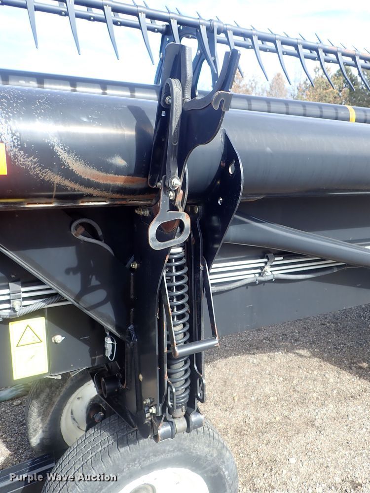 image for item GN9517 2014 MacDon FD75-D flex draper head