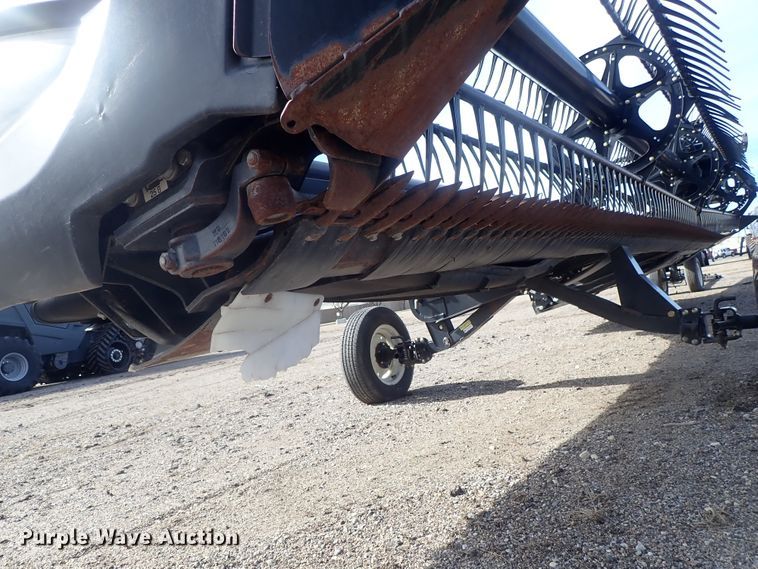 image for item GN9517 2014 MacDon FD75-D flex draper head