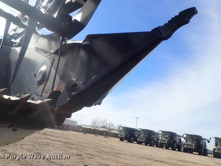 image for item GN9517 2014 MacDon FD75-D flex draper head