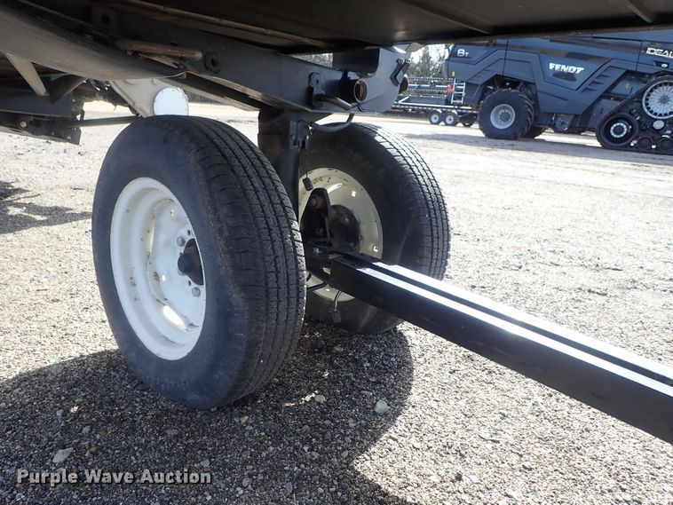 image for item GN9517 2014 MacDon FD75-D flex draper head