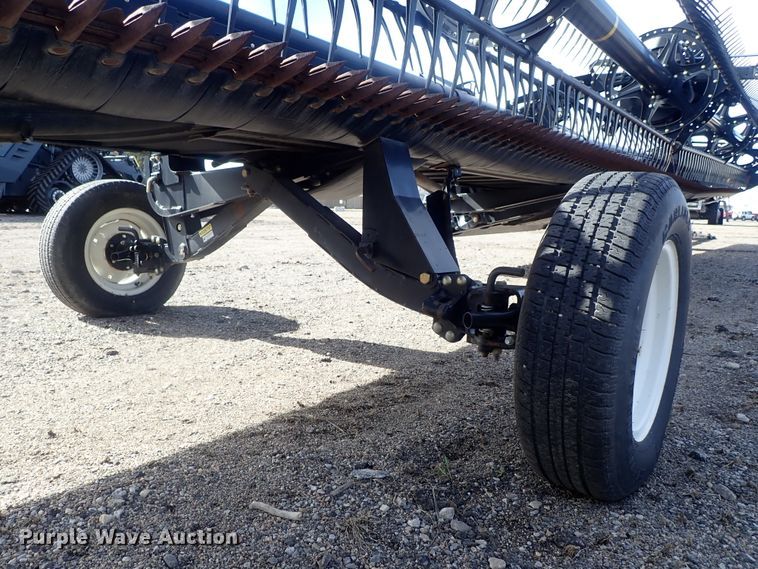 image for item GN9517 2014 MacDon FD75-D flex draper head