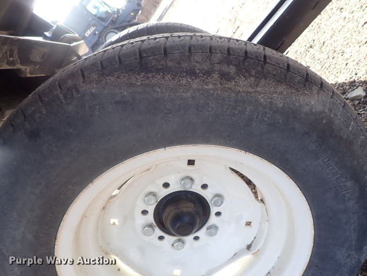 image for item GN9517 2014 MacDon FD75-D flex draper head