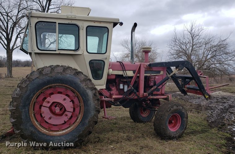 image for item GO9972 International Farmall 1256 tractor