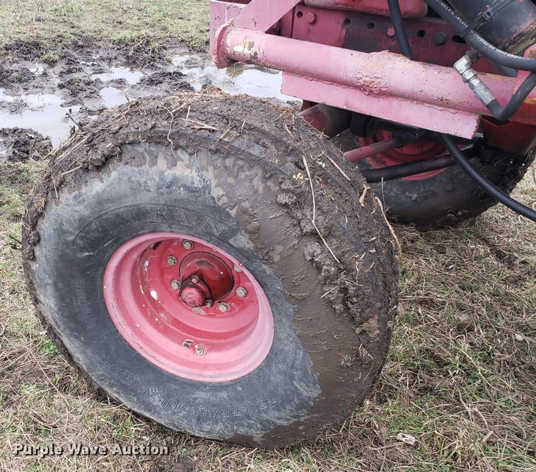 image for item GO9972 International Farmall 1256 tractor