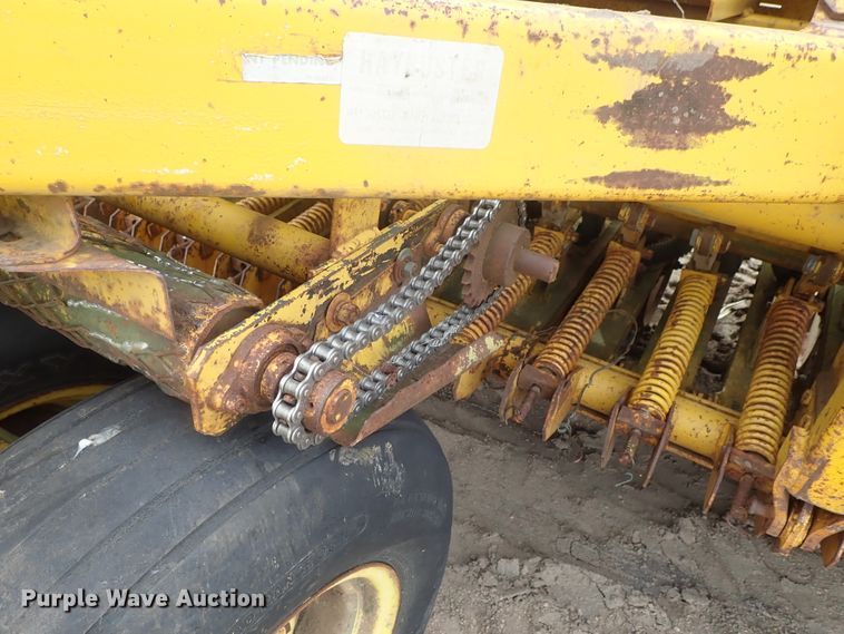 image for item GW9250 HayBuster 1206 grain drill