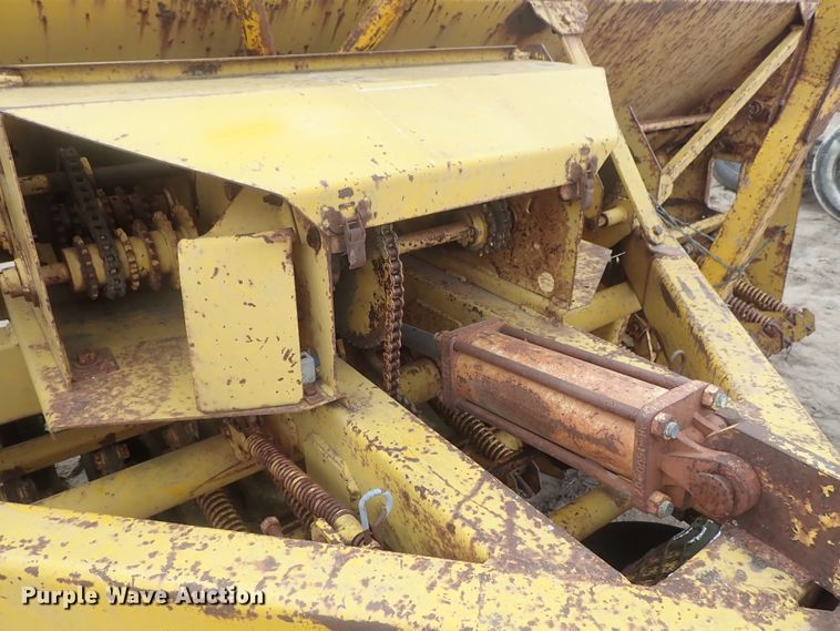 image for item GW9250 HayBuster 1206 grain drill