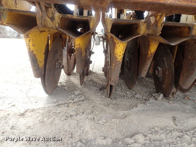 image for item GW9250 HayBuster 1206 grain drill