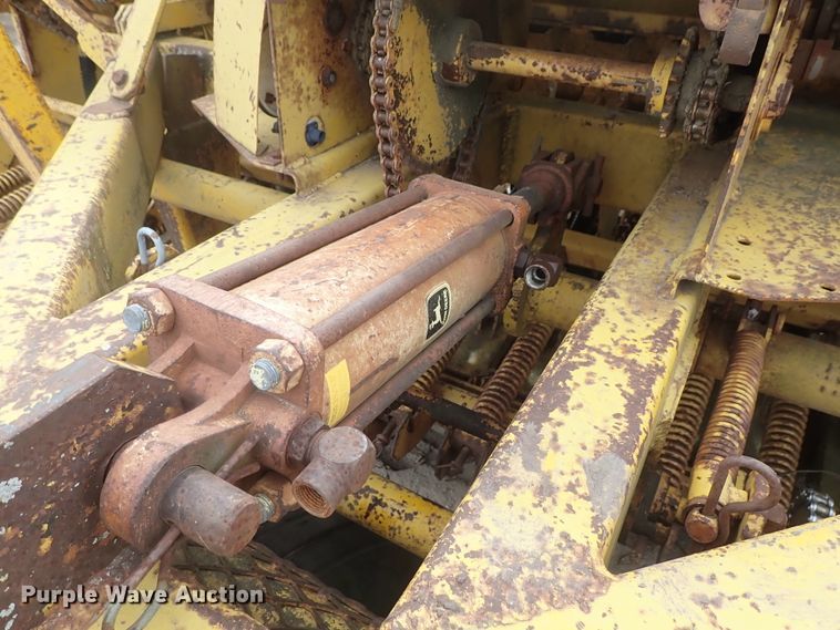 image for item GW9250 HayBuster 1206 grain drill