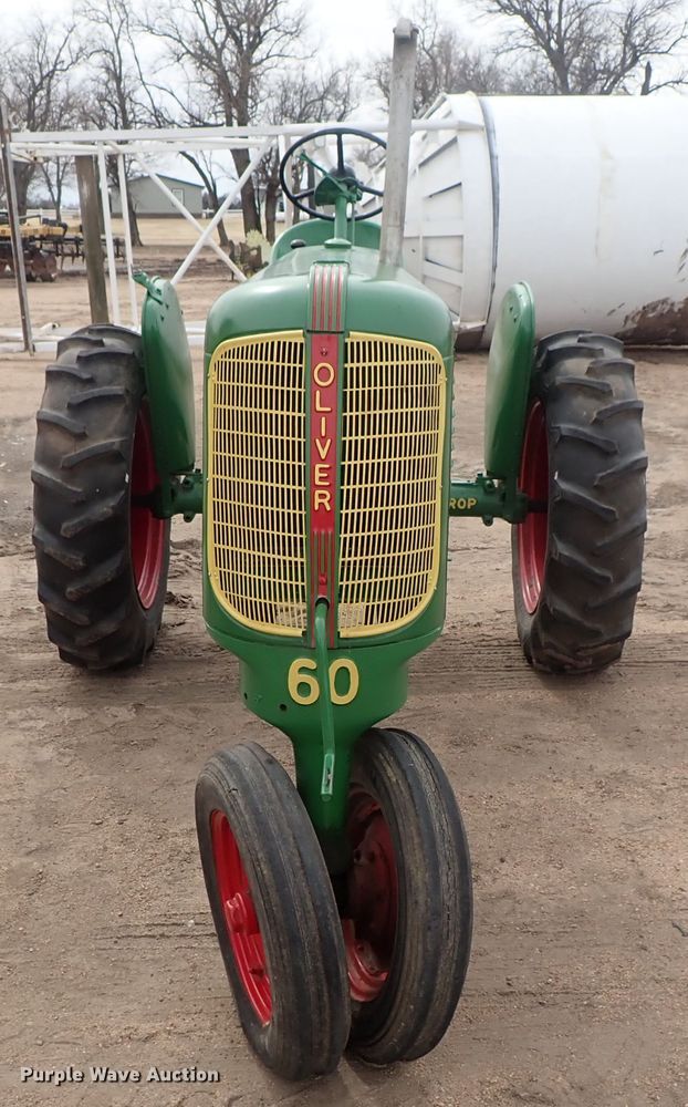 image for item GW9253 Oliver 60 row crop tractor