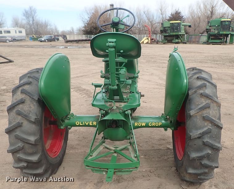 image for item GW9253 Oliver 60 row crop tractor