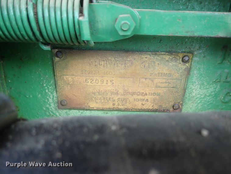 image for item GW9253 Oliver 60 row crop tractor
