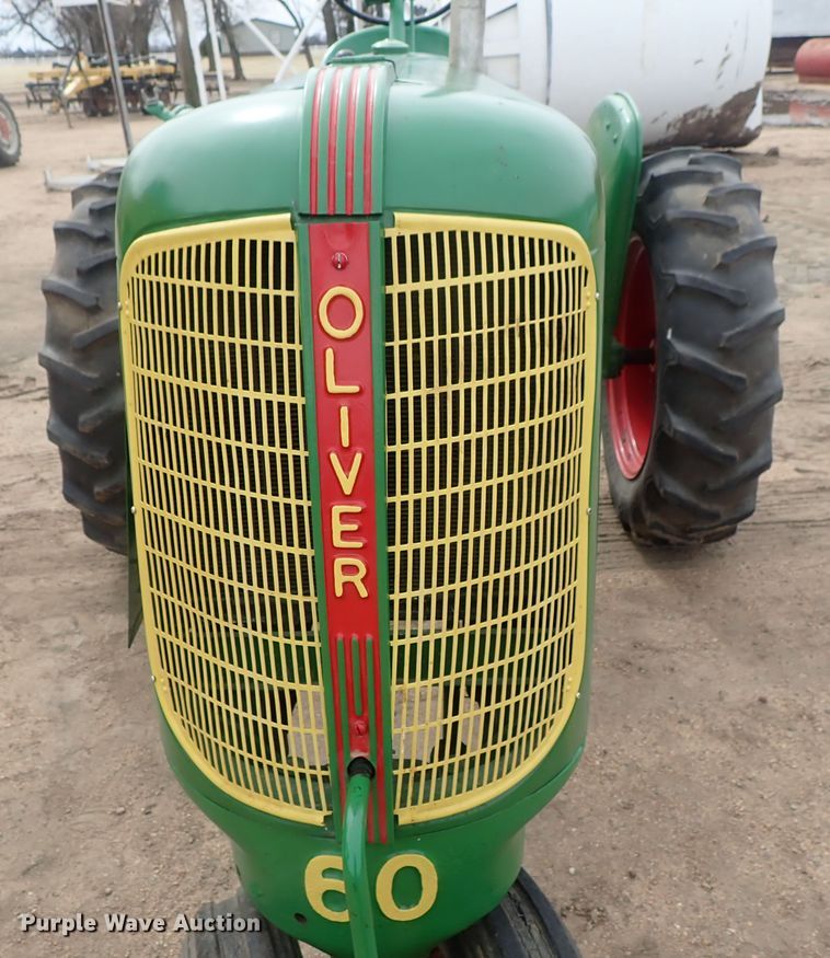 image for item GW9253 Oliver 60 row crop tractor