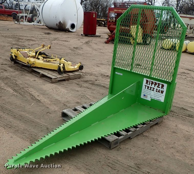Ripper skid steer tree saw in Kinsley, KS Item GW9259 sold Purple Wave