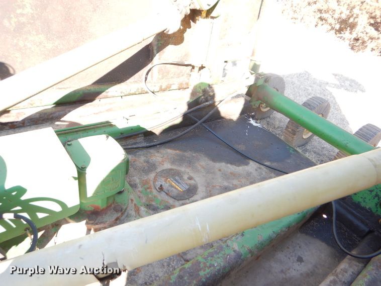 image for item GX9719 John Deere 1518 batwing rotary mower